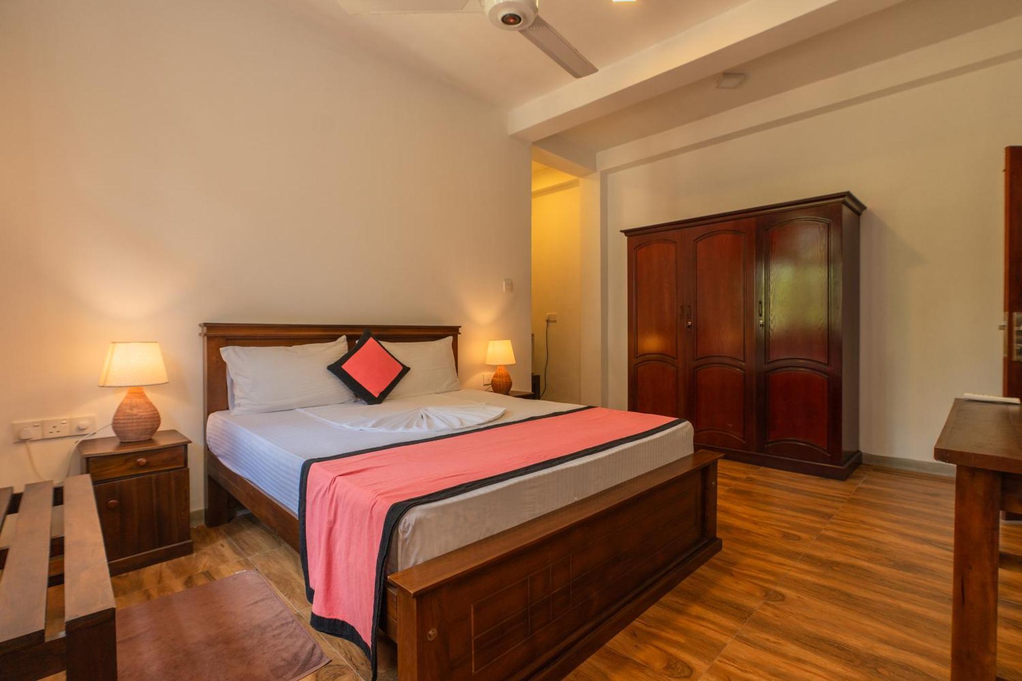 The Calm Of8 Hotel Unawatuna Exterior photo